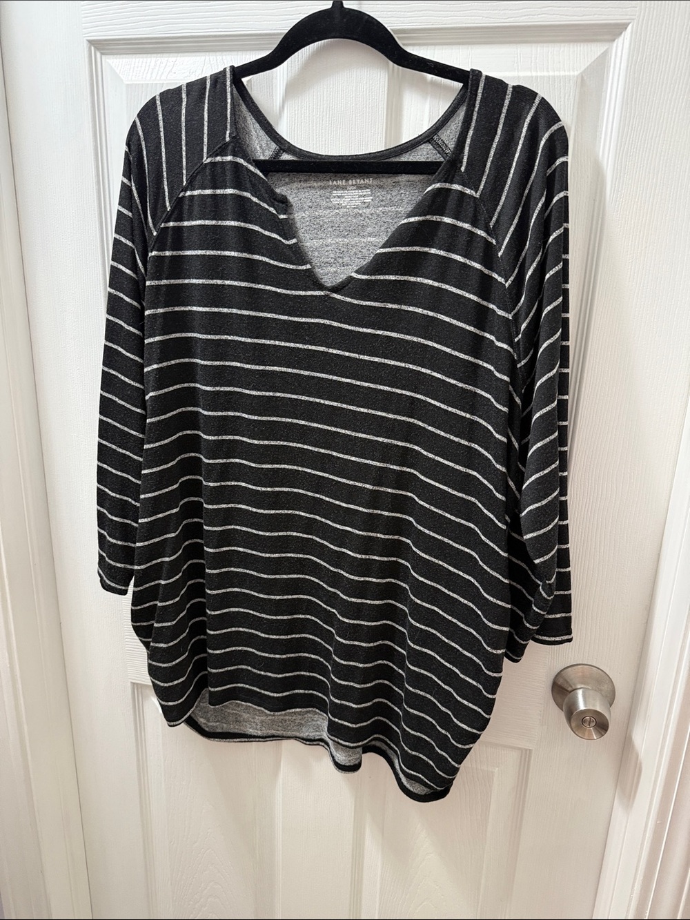 Lane Bryant Black and White Striped Long Sleeve V-Notch Top - Picture 1 of 3